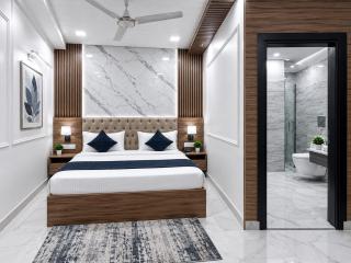 The Montana Suite Avenza Hotel Near Intanational Delhi Airport - Free Airport Pickup & Drop - 3