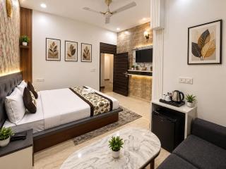 The Montana Suite Avenza Hotel Near Intanational Delhi Airport - Free Airport Pickup & Drop - 1