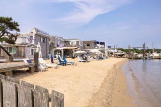 Vineyard Harbor Motel - Vineyard Haven - 0