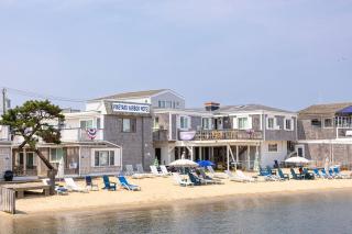 Vineyard Harbor Motel - Vineyard Haven - 8