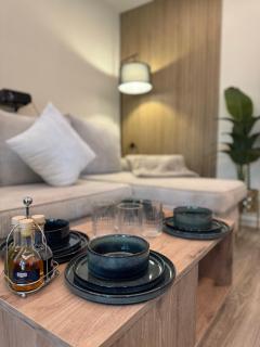2-room apartment with garden, terrace & lake view - 8