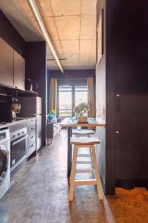 The OneStays Consulate - Johannesburg Studio with Views & Backup Power - Hallmark House - 2