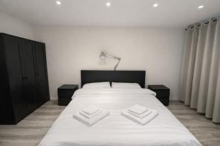 2-room apartment with garden, terrace & lake view - 7
