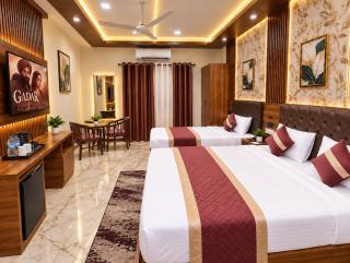 The Montana Suite Avenza Hotel Near Intanational Delhi Airport - Free Airport Pickup & Drop - 7