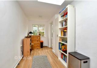 The Graveney Hideaway - 2
