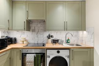 Elegant 1BR Flat in Beckenham - 2