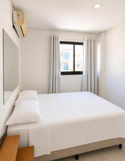Flat com Varanda para Piscina Centro á 7 min - 9