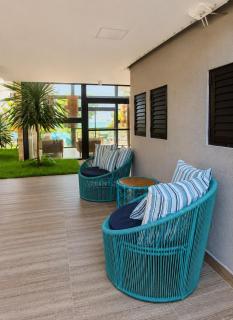 Flat com Varanda para Piscina Centro á 7 min - 1