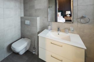 Luxury 2Bedroom Apartment - BC53 Residences, Labone - 7