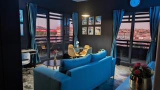 The OneStays Embassy - Maboneng Spacious 1-Bedroom - Back up Water & Electric - Hallmark House - 0