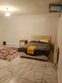 Cheapest rooms closest to the airport - 0