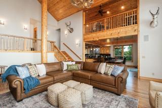 Deck House- Luxury Home with Epic Views - 4