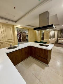 Elite Studio Apartment Gold Crest Mall Dha Phase 4 Lahore - 3