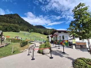 Apartment mit Bergblick kostenloser Parkplatz, WLAN, TV, Einbauküche - 1