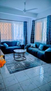 Ryma Homes and AirBnBs 2bedroom Hurnished Homes - 3