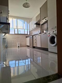 Emmraude- appartement avec 2 chambres, salon ,avec piscine 2 minutes de la plage - 4