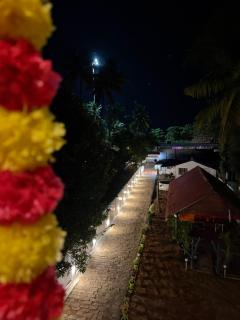 Mohans Inn - 8