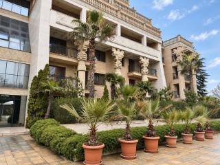 Elegant 1BR Apartment with Sea Panorama - Argisht Palace - 8