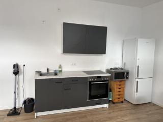Monteur- & Ferienwohnung Körnerstraße I 4 Schlafzimmer, Wohnküche & WLAN - 1