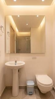 Urban Studio Apartment - 7