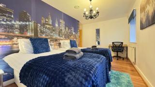 Spacious 2-Bedroom Duplex Apartment With Private Gated Parking - Cantley - 8