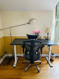 B4 A private room in Naperville downtown with desk and Wi-Fi near everything - 7