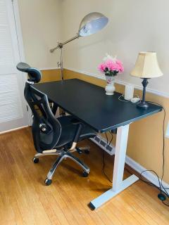 B4 A private room in Naperville downtown with desk and Wi-Fi near everything - 6