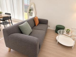 4BR Simple and Comfy Family Home between BNE and Ipswich - Bellbird Park - 8