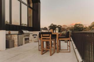 Lakefront Retreat The Lucas - 2