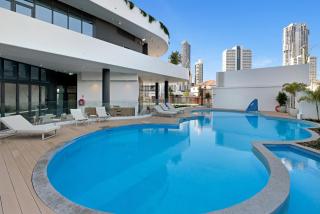 Luxury Chevron Island Retreat Water & City Views - 8