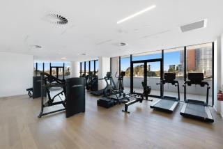 Luxury Chevron Island Retreat Water & City Views - 5