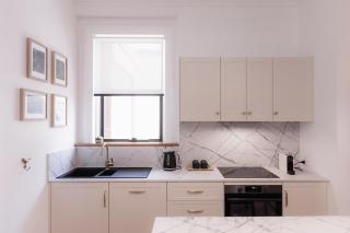 Harrington House - inner-city luxury apartment - 6