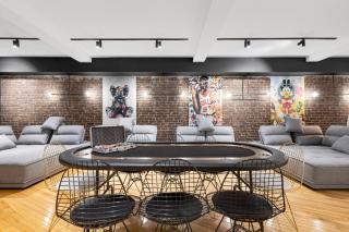 LiV MTL Plaza Two Massive 3,000 sq ft Luxury Penthouses Near Downtown Montréal - 6