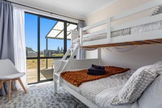 Ranui at the Drifts-Luxury Beach Stay Waiotahe. - 4