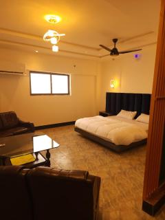 Luxury Studio Apartment Mandi Bahauddin - 1