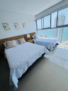 Espectacular loft moderno piso 17 con vista al mar - 3