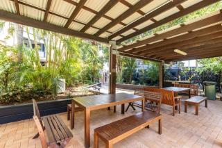 Spacious 3BR Heritage Apartment with Pool, Parking - 4