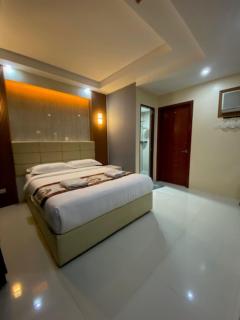 Hotel Erich Tuguegarao City by RedDoorz - 3