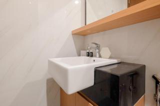 Cozy and Best Studio at Ciputra World 2 Apartment By Travelio - 7