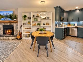 Updated Ski-In/Ski-Out Condo | Hot Tub & Pool - 5