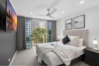 Artique Apartments 3BR Beach Apartment with parking and pool - 8