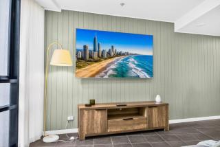 Artique Apartments 3BR Beach Apartment with parking and pool - 2