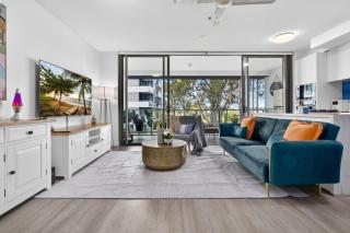 Gorgeous and Spacious 2BR Beach Apt with Pool, Parking and Gym - 0
