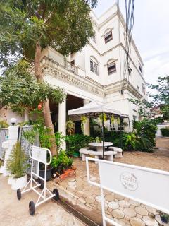Danita's Home Bangkok - 1