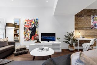 LiV MTL Soho Spacious Rooftop Suites Groups Near Downtown Montréal - 1