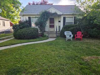 Comfortable 2BR Upper-Level Home in Sugarhouse - 0