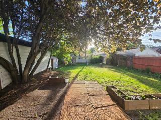 Comfortable 2BR Upper-Level Home in Sugarhouse - 2