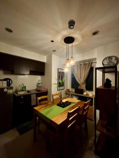 Victoria Towers D - 2 Bedroom Mejia Flat - 8