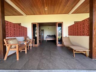 Island Time Surf Resort - 4