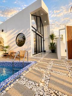 Villa With Private Pool, Damar Ningrum 9 - 4